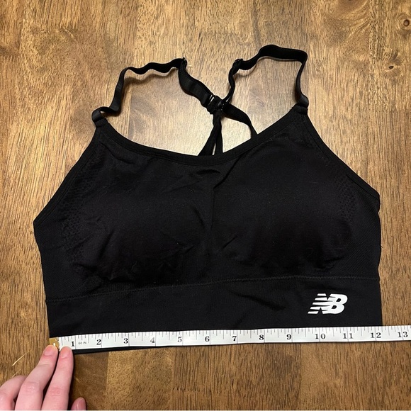 New Balance Sports Bra Large Black Athletic Workout Athleisure Comfy Cozy - Picture 5 of 6